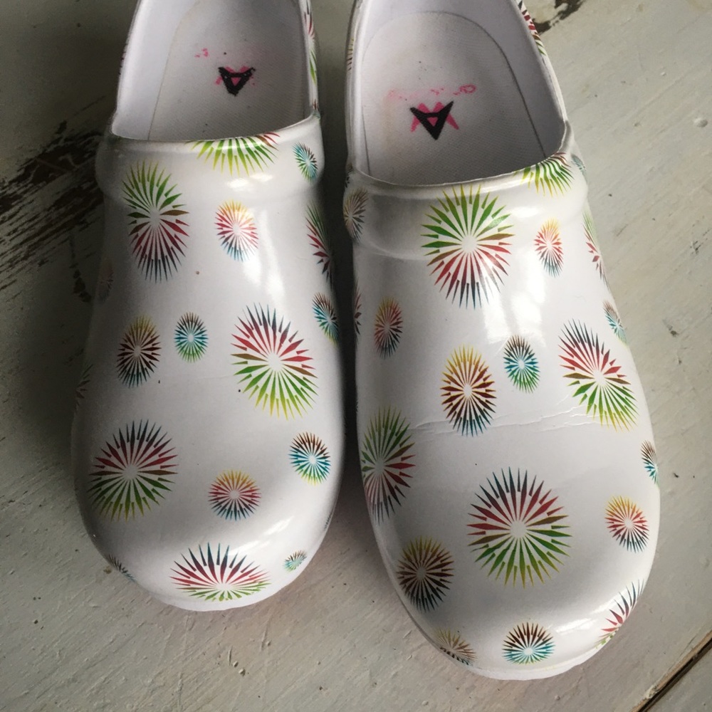 Lightweight Nursing Clog Size 9